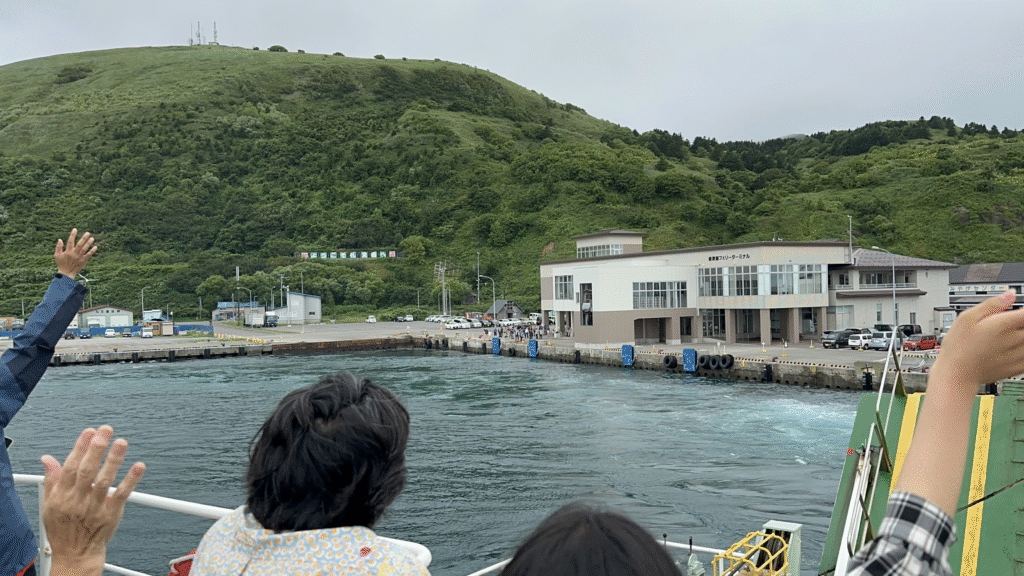 礼文島　桃岩荘のお見送り